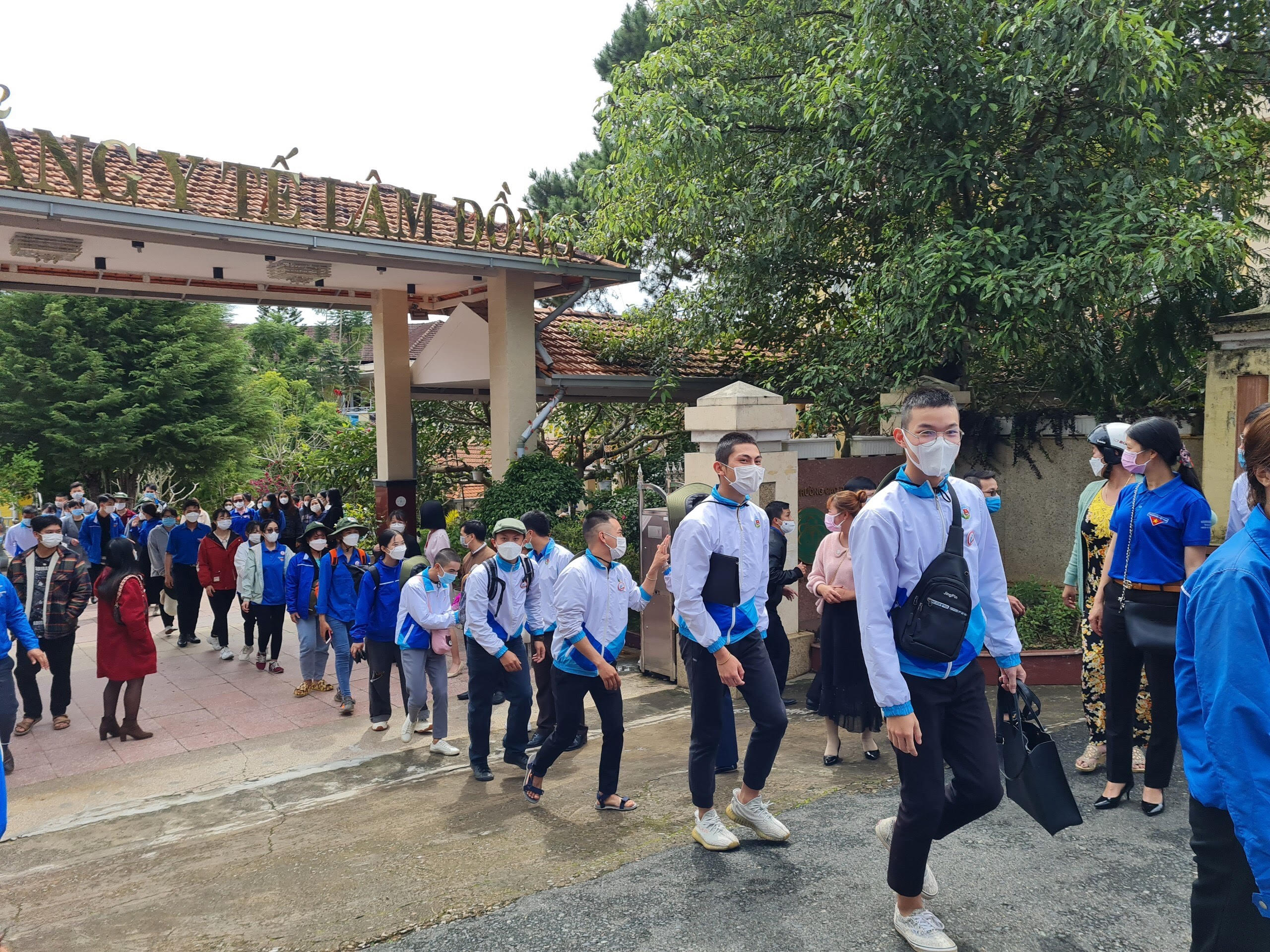 Lâm Đồng: 218 tình nguyện viên lên đường hỗ trợ Tp Hồ Chí Minh chống dịch