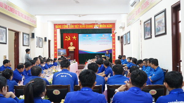 Trung ương Đoàn Thanh niên NDCM Lào thăm, trao đổi mô hình kinh nghiệm tại Hải Phòng