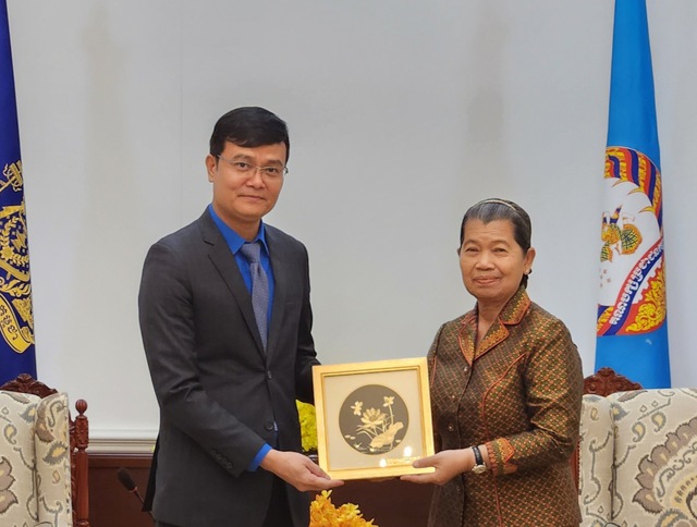 Bí thư thứ nhất T.Ư Đoàn Bùi Quang Huy thăm và làm việc tại Campuchia