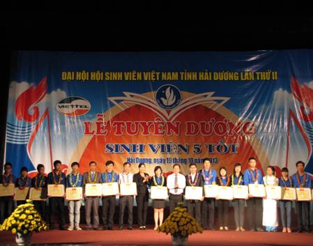 Trung ương Hội Sinh viên Việt Nam tặng bằng khen cho 2 tập thể và 21 cá nhân có thành tích xuất sắc trong công tác Hội và phong trào sinh viên
