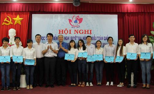 Trao tặng học bổng Nguyễn Thái Bình cho học sinh, sinh viên vượt khó học giỏi trên địa bàn tỉnh Bà Rịa – Vũng Tàu