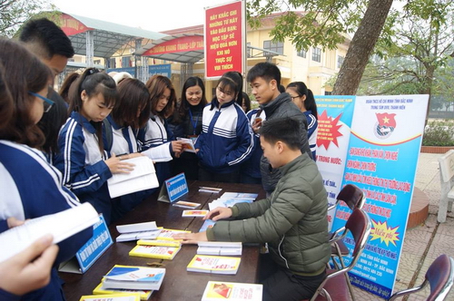 Hoạt động tư vấn tuyển sinh, tư vấn hướng nghiệp cho học sinh THPT tại Bắc Ninh