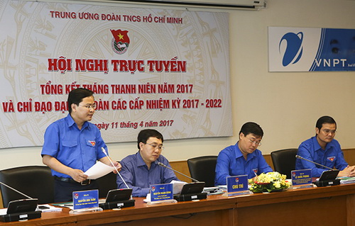 Đồng chí Nguyễn Anh Tuấn - Bí thư BCH Trung ương Đoàn trình bày báo cáo tổng kết Tháng Thanh niên năm 2017