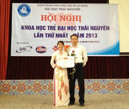 Lưu Thị Cúc đạt giải Nhì Hội nghị sinh viên nghiên cứu khoa học cấp Đại học Thái Nguyên năm 2013 