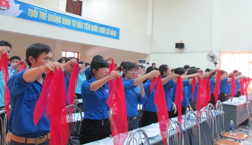Các học viên thực hành tổ chức các hoạt động của Đội