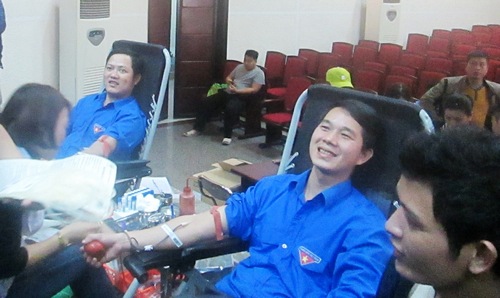  Đoàn viên, thanh niên tích cực tham gia hiến máu tại chương trình