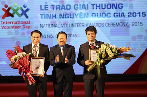  Công ty Cổ phần ô tô Trường Hải (Thaco) và Tập đoàn Dầu khí quốc gia Việt Nam đã đồng hành và tài trợ Giải thưởng