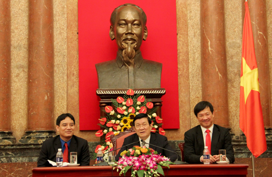 Chủ tịch nước Trương Tấn Sang gặp mặt Đoàn đại biểu DNT tham dự Đại hội đại biểu toàn quốc Hội DNT Việt Nam lần thứ V.