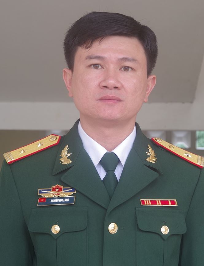 Trung tá Nguyễn Huy Long