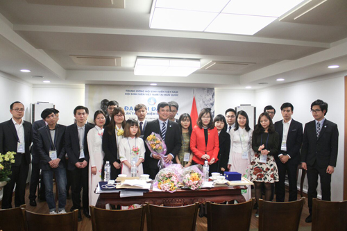 Ban Chấp hành khóa VI (nhiệm kỳ 2017-2019) gồm 25 thành viên tiêu biểu đại diện cho hơn 8.000 sinh viên Việt Nam trên toàn Hàn Quốc. 