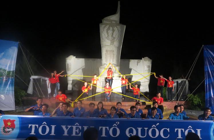 ĐVTN tham gia xếp hình Ngôi sao Việt Nam tại Ngày hội “Tôi yêu Tổ quốc tôi”