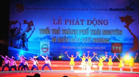 Các tiết mục văn nghệ do đoàn viên, thanh thiếu nhi thể hiện ca ngợi về biển đảo Việt Nam