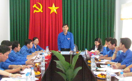 Đoàn kiểm tra Trung ương Đoàn do đồng chí Dương Văn An làm trưởng đoàn làm việc với Thành đoàn Cần Thơ.