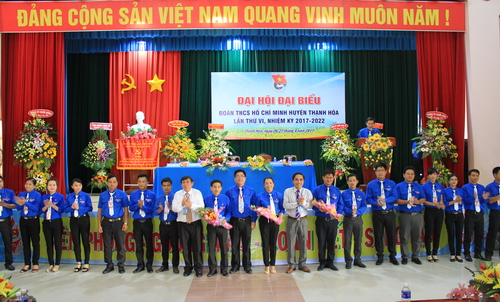 Ban Chấp hành Huyện đoàn Thạnh Hóa VI, nhiệm kỳ 2017-2022 ra mắt đại hội