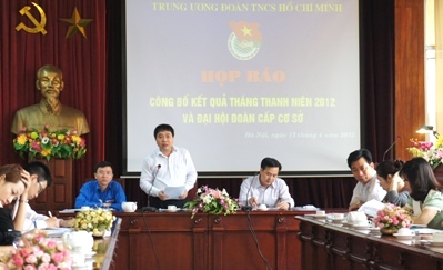 Bí thư Trung ương Đoàn Nguyễn Mạnh Dũng phát biểu tại buổi họp báo