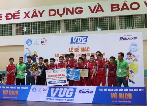 Đội Đại học Duy Tân chiến thắng 3 - 1 trước trường Đại học Đông Á