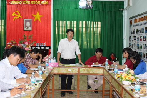 Bí thư Trung ương Đoàn Lê Quốc Phong phát biểu trong buổi làm việc với Tỉnh Đoàn Vĩnh Long