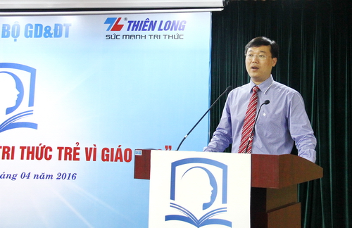 Đồng chí Lê Quốc Phong - Ủy viên dự khuyết BCH Trung ương Đảng, Bí thư thứ nhất BCH Trung ương Đoàn phát biểu tại buổi họp báo