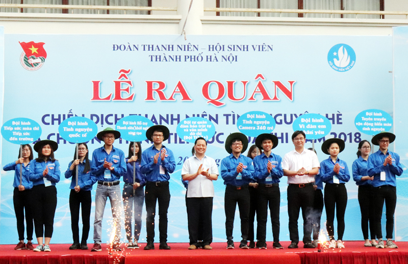 Thành đoàn Hà Nội ra mắt 11 đội hình tình nguyện cấp thành phố tham gia Chiến dịch thanh niên tình nguyện hè 2018