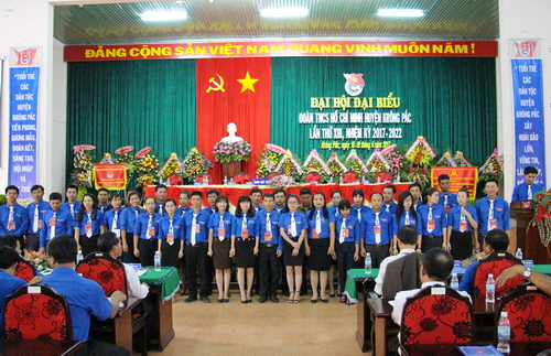 Ra mắt Ban Chấp hành Đoàn TNCS Hồ Chí Minh huyện Krông Pắk lần thứ XIII, nhiệm kỳ 2017 - 2022