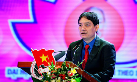 Đồng chí Nguyễn Đắc Vinh, Bí thư thứ nhất Trung ương Đoàn phát biểu tại lễ tuyên dương