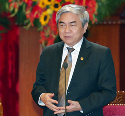 Bộ trưởng Bộ KHCN Nguyễn Quân trả lời đại biểu