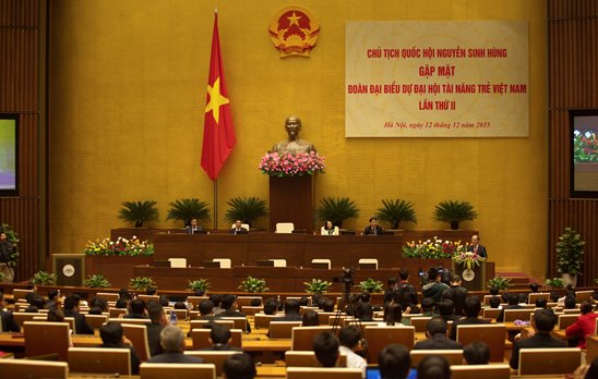 Toàn cảnh buổi gặp mặt Chủ tịch Quốc hội Nguyễn Sinh Hùng với Đại biểu Tài năng trẻ lần thứ 2