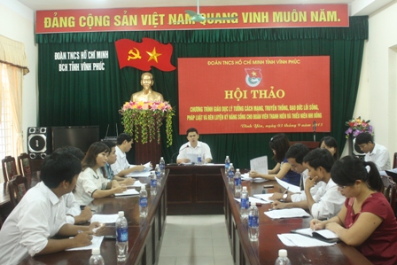 Đồng chí Trần Việt Cường bí thư tỉnh Đoàn chủ trì Hội Thảo
