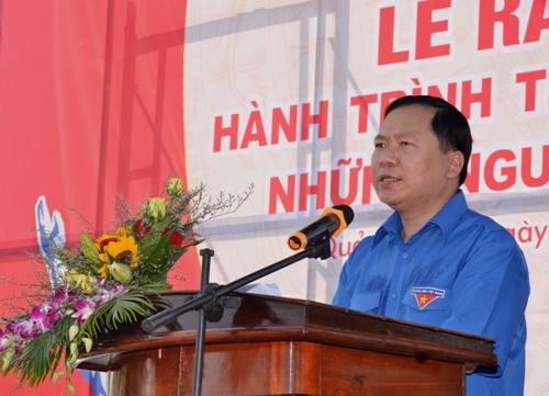 Đồng chí Anh Nguyễn Phi Long - Bí thư Trung ương Đoàn, Chủ tịch Hội LHTN Việt Nam phát biểu tại lễ phát động