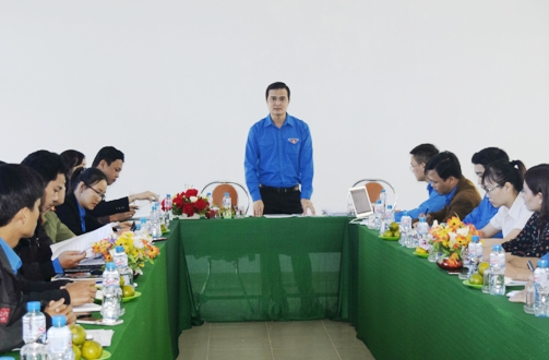 Hình: Đ/c Bùi Quang Huy - Bí thư Ban chấp hành, Trưởng Ban Tổ chức Trung ương Đoàn làm việc Ban Thường vụ Tỉnh Đoàn Phú Yên