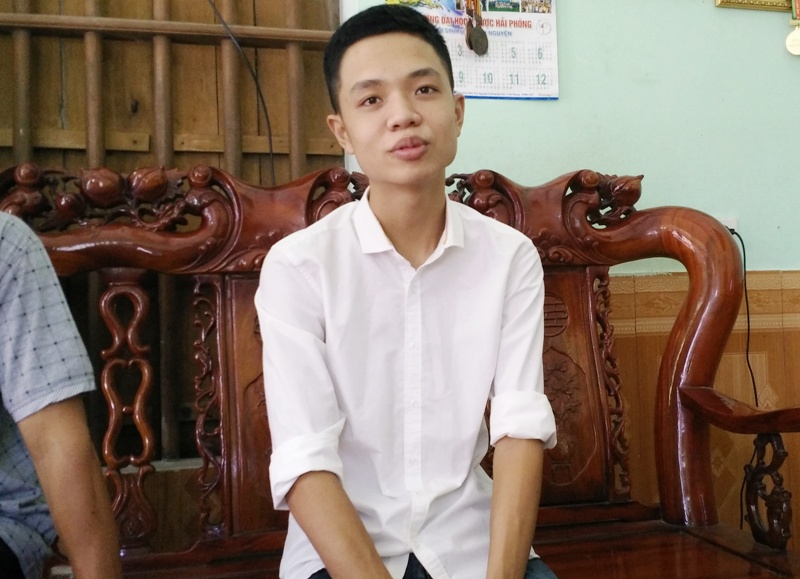 Cậu học trò thủ khoa 3 khối thi Trần Bùi Xuân Dự, học sinh trường THPT Kim Sơn A, Ninh Bình