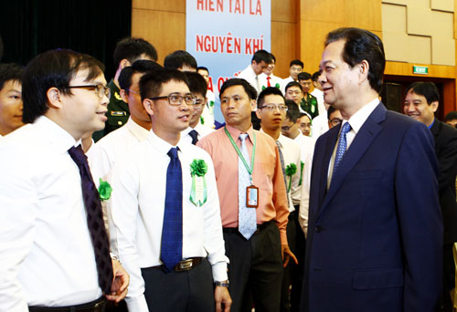 Lần đầu tiên Bộ Khoa học tổ chức cuộc gặp giữa các nhà khoa học trẻ với lãnh đạo Chính phủ. Ảnh: Giang Huy.