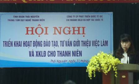 Đồng chí Hà Thị Bích Hồng – Phó Bí thư Tỉnh đoàn phát biểu chỉ đạo tại hội nghị