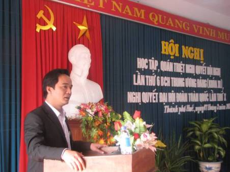 Bí thư Tỉnh đoàn Thừa Thiên Huế phát biểu khai mạc Hội nghị