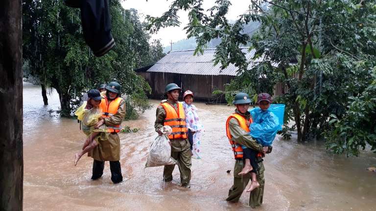 Bộ Giao thông chỉ đạo khẩn về tình hình mưa lũ ở miền Trung   ThienNhienNet  Con người và Thiên nhiên