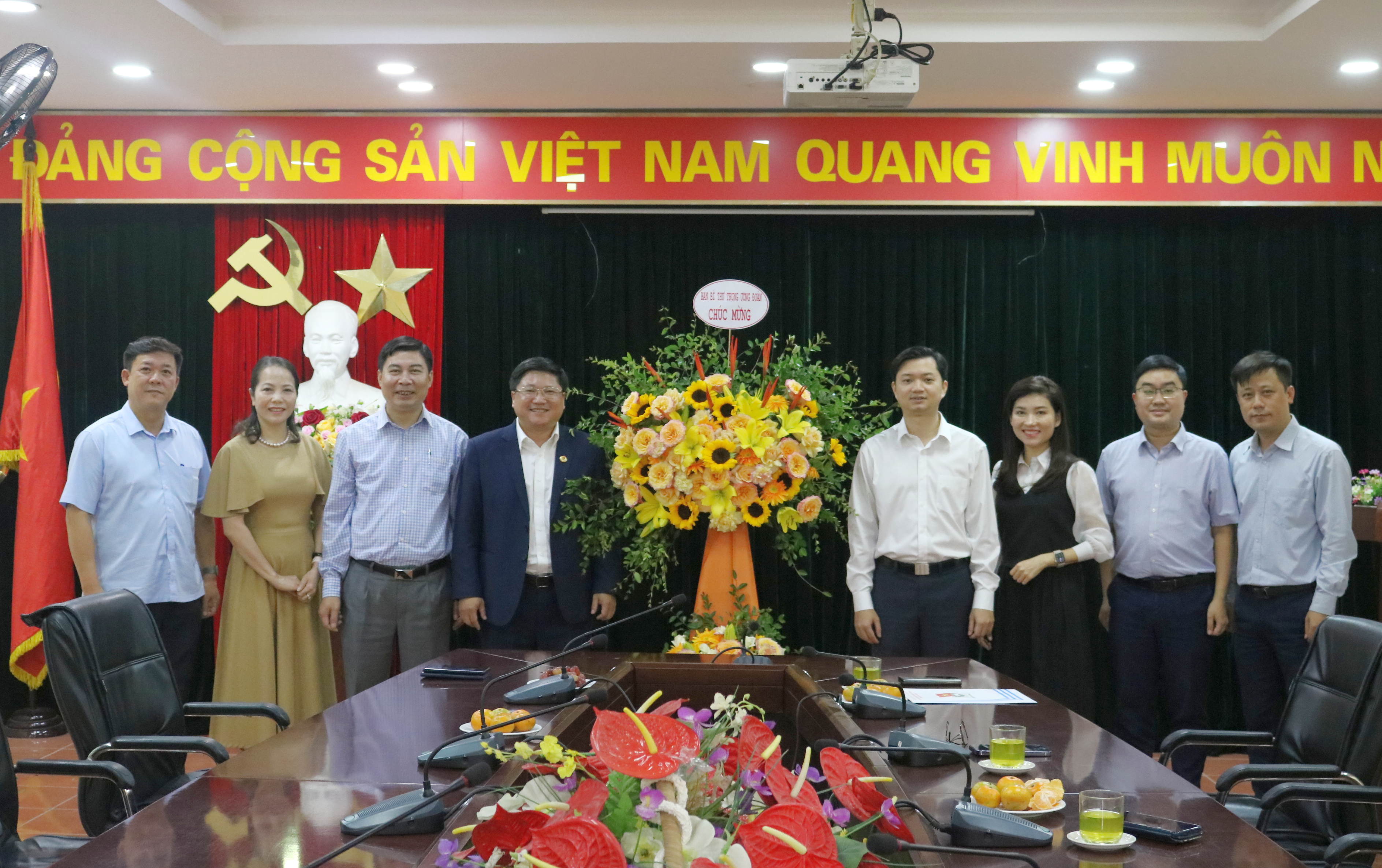 Học viện Thanh thiếu niên Việt Nam, 2024: Học viện Thanh thiếu niên Việt Nam năm 2024 đã phát triển đáng kể về cơ sở vật chất và chất lượng giáo dục. Học viện đang trở thành một trung tâm đào tạo trẻ tiềm năng cho xã hội, giúp đẩy mạnh quá trình phát triển và khẳng định vị thế của Việt Nam trên trường quốc tế.