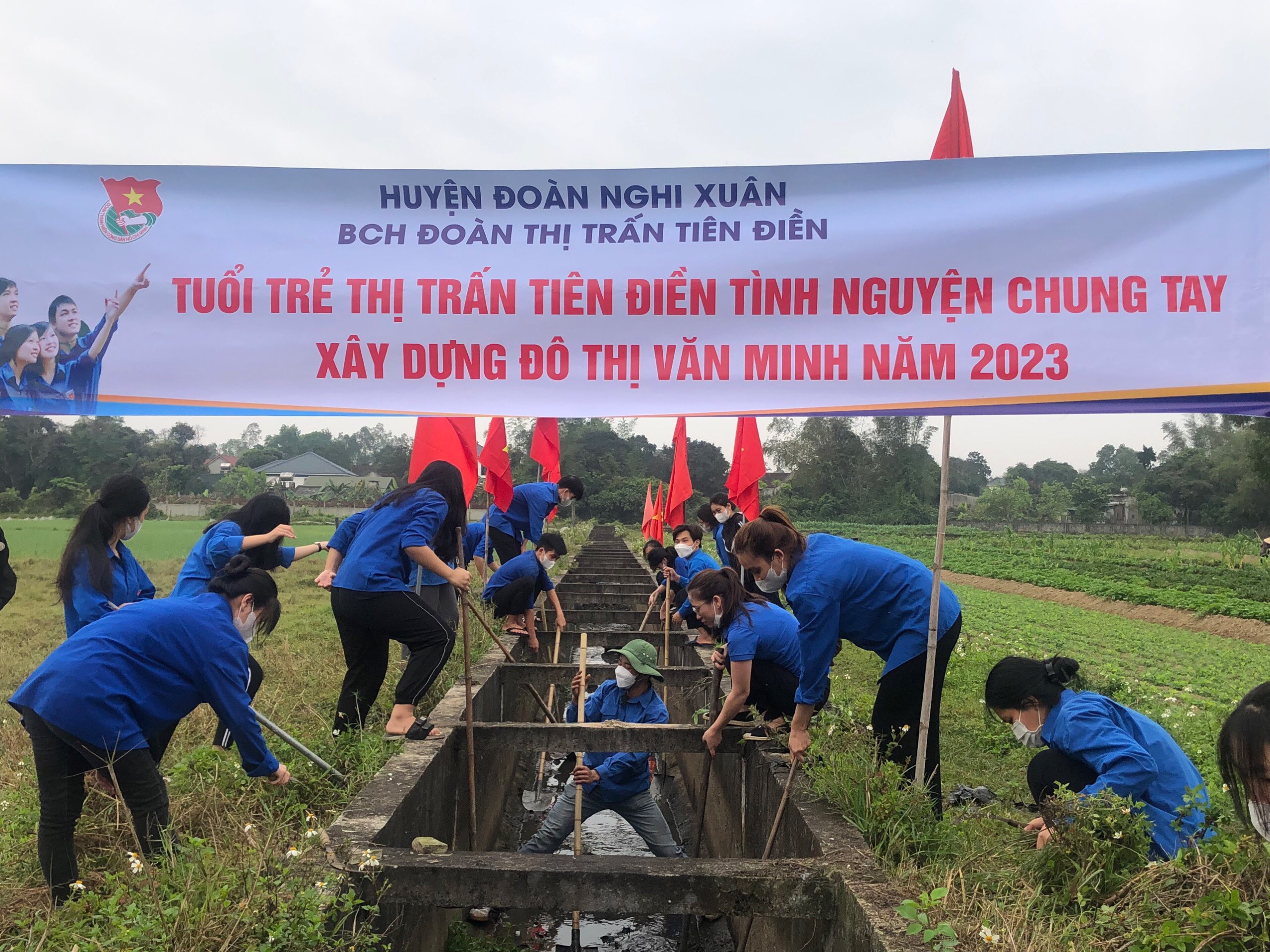 Hà Tĩnh: Hơn 5.000 ĐVTN tham gia ngày cao điểm chung sức xây dựng ...