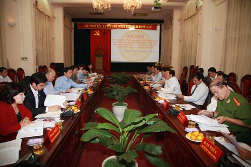 Các đại biểu dự buổi làm việc tại tỉnh Ninh Bình