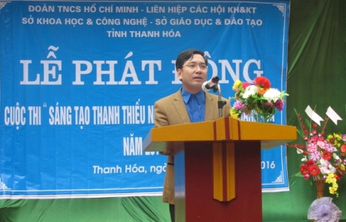 Đ/c Nguyễn Thành Lương - Phó Bí thư Tỉnh đoàn phát biểu tại Lễ phát động