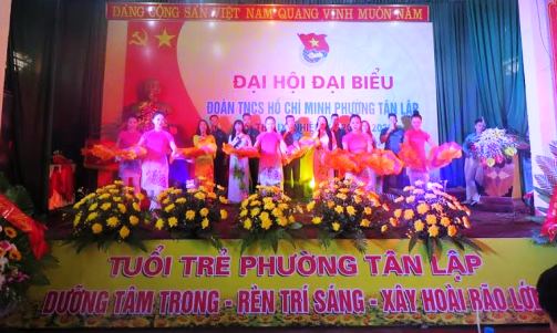 Văn nghệ chào mừng tại Đại hội Đại biểu Đoàn TNCS Hồ Chí Minh phường Tân Lập