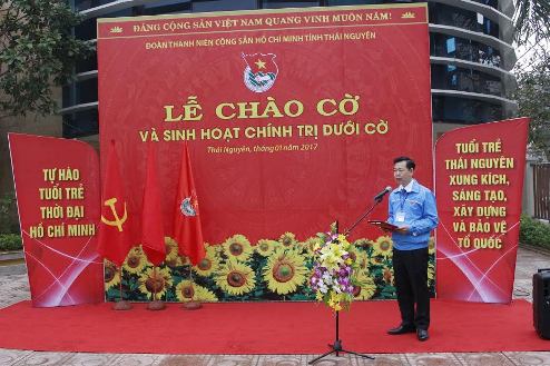 Tỉnh đoàn Thái Nguyên tổ chức Lễ chào cờ và Sinh hoạt chính trị dưới cờ