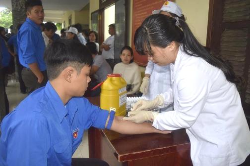 Tổ chức tư vấn, xét nghiệm miễn phí HIV cho đoàn viên, thanh niên