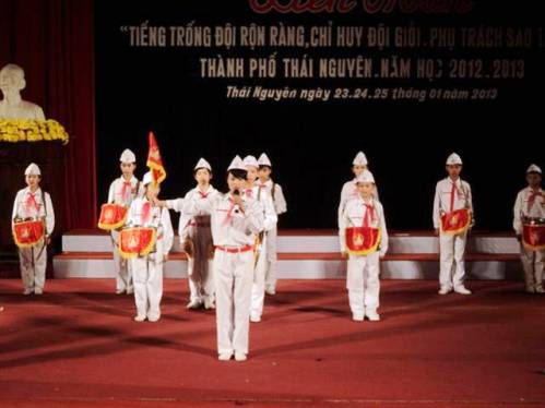  Đội nghi lễ của Nhà Thiếu nhi TP. Thái Nguyên tham gia hội thi