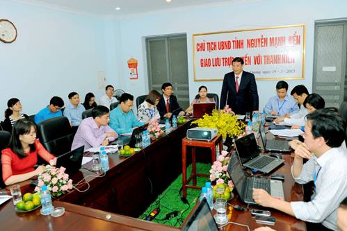 Đồng chí Nguyễn Mạnh Hiển, Phó Bí thư Tỉnh ủy, Chủ tịch UBND tỉnh trực tiếp trả lời các câu hỏi của thanh niên Hải Dương