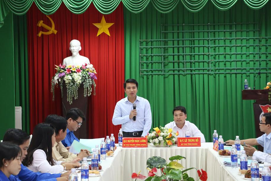 Đồng chí Nguyễn Ngọc Lương – Bí thư BCH Trung ương Đoàn phát biểu kết luận buổi làm việc với Ban Thường vụ Tỉnh đoàn Kiên Giang.