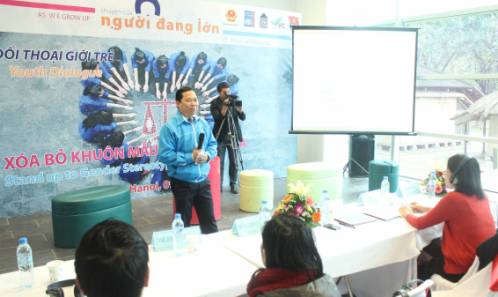 Đ/c Nguyễn Phi Long- Phó Chủ tịch Thường trực Trung ương Hội Liên hiệp Thanh niên Việt Nam phát biểu khai mạc Chương trình