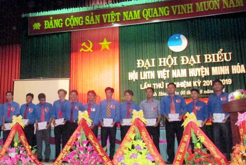 Ủy ban Hội LHTN Việt Nam huyện ra mắt Đại hội