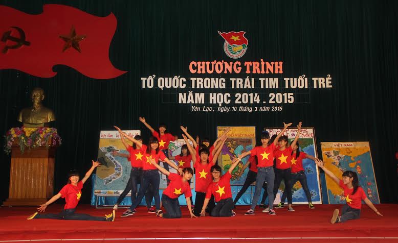 Huyện Đoàn Yên lạc tổ chức  Chương trình Tổ quốc trong trái tim tuổi trẻ năm học 2014 – 2015.