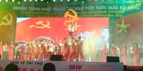 Liên hoan các đội văn nghệ xung kích tuyên truyền ca khúc cách mạng 2015 Đoàn Khối Doanh nghiệp thành phố