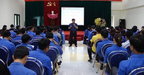 Đoàn viên thanh niên tham gia Hội nghị tập huấn nghiệp vụ công tác tổ chức Đại hội Đoàn các cấp, nhiệm kỳ 2017 – 2022